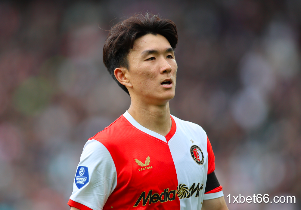 황인범 – 페예노르트